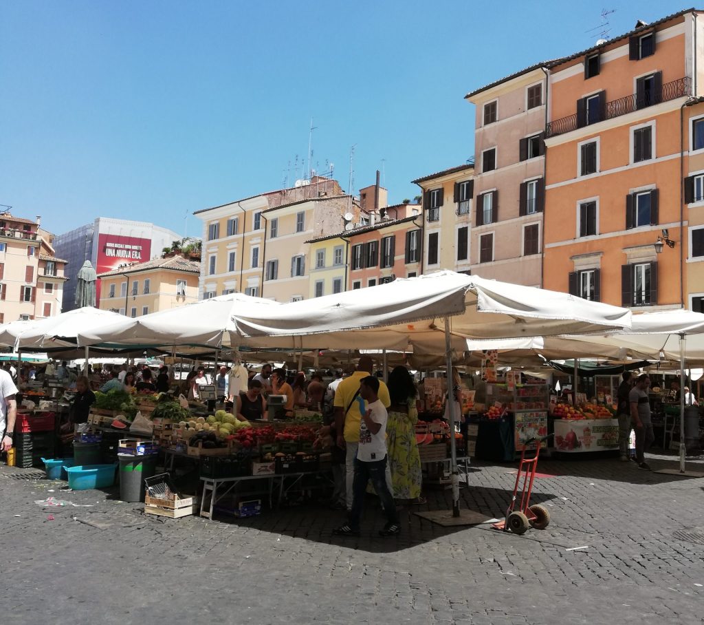 Le Quartier Regola Campo dei Fiore palais Farnèse Spada