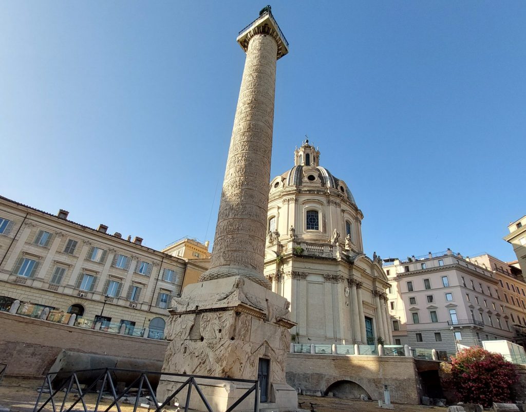 Les Marchés de Trajan une oeuvre colossale de l'architecte Apollodore de Damas