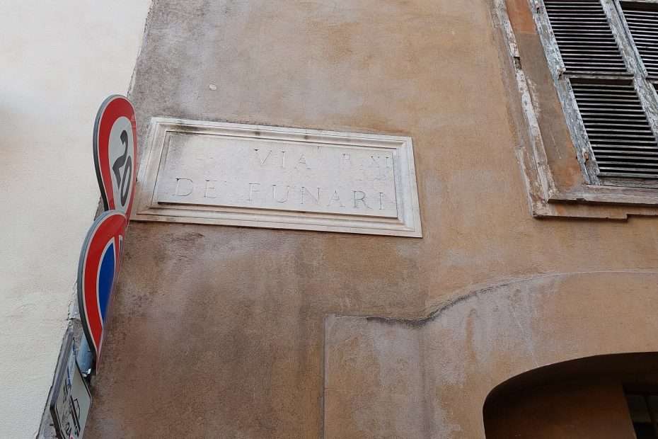 via dei Funari